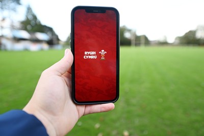 040926 - Glamorgan Wanderers v Mountain Ash - Championship East - Picture shows the new Rygbi Cymru app in action after launch at the Memorial Ground, home of Glamorgan Wanderers in Cardiff, Wales