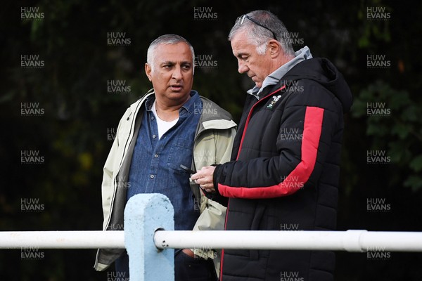 040926 - Glamorgan Wanderers v Mountain Ash - Championship East - Picture shows Geraint John, WRU Community Director (left) and Ashok Ahir, WRU Director of Corporate Affairs in attendance 