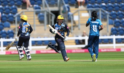 230526 - Glamorgan Women v Derbyshire Falcons Women, Vitality Blast Women League 2 - Daisy Jeanes of Glamorgan Women adds the runs