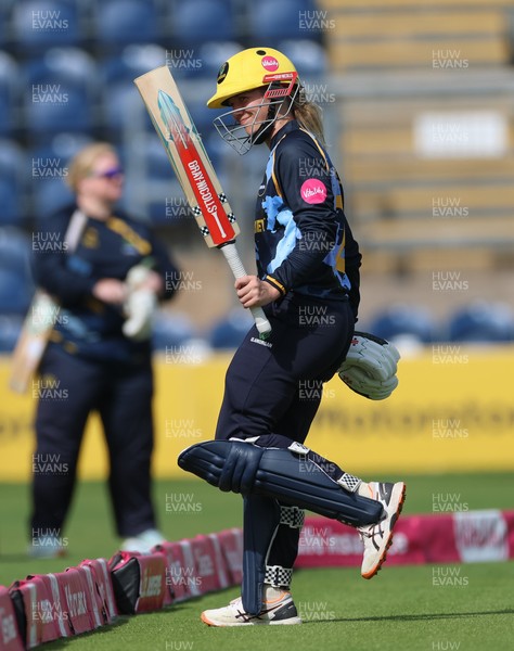 230526 - Glamorgan Women v Derbyshire Falcons Women, Vitality Blast Women League 2 - Daisy Jeanes of Glamorgan Women makes her way back to the pavilion after being dismissed