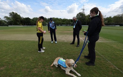 050525 - Glamorgan Women v Gloucestershire Women, Vitality T20 Women’s County Cup - \g7\ and \gl9\ join the umpires for the coin toss