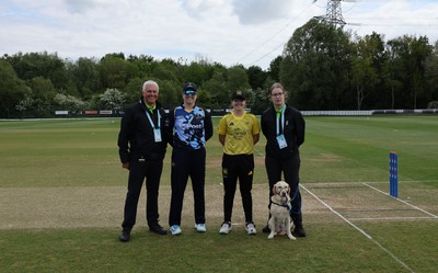 050525 - Glamorgan Women v Gloucestershire Women, Vitality T20 Women’s County Cup - \7\ and Emily Geach of Gloucestershire join the umpires for the coin toss
