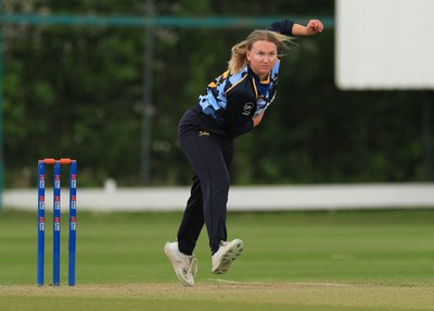 050525 - Glamorgan Women v Gloucestershire Women, Vitality T20 Women’s County Cup - Gemma Porter of Glamorgan Women bowls