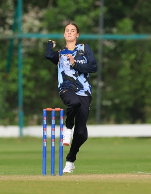 050525 - Glamorgan Women v Gloucestershire Women, Vitality T20 Women’s County Cup - Eve Jackson of Glamorgan Women bowls