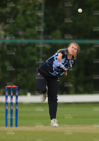 050525 - Glamorgan Women v Gloucestershire Women, Vitality T20 Women’s County Cup - Gemma Porter of Glamorgan Women bowls