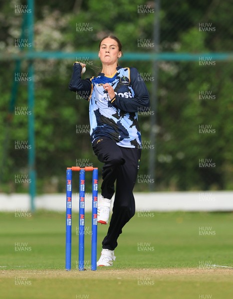 050525 - Glamorgan Women v Gloucestershire Women, Vitality T20 Women’s County Cup - Eve Jackson of Glamorgan Women bowls