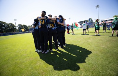 130725 -  Glamorgan Women v Gloucestershire Women, Vitality Blast Women League 2, South Group - Te Glamorgan Women team huddle up at the start of the match