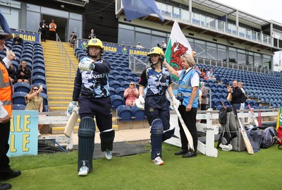 180725 - Glamorgan Women v Kent Spitfires - Vitality Blast Women League 2 - Lauren Parfitt and Bethan Ellis of Glamorgan