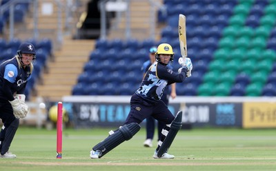 180725 - Glamorgan Women v Kent Spitfires - Vitality Blast Women League 2 - Lauren Parfitt of Glamorgan batting