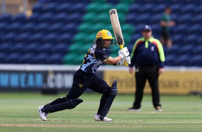 180725 - Glamorgan Women v Kent Spitfires - Vitality Blast Women League 2 - Bethan Gammon of Glamorgan batting