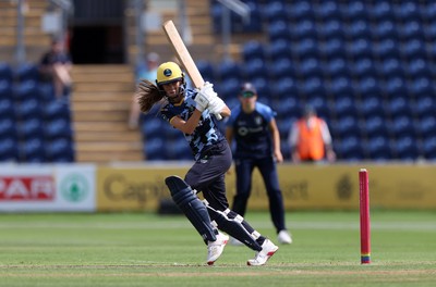 180725 - Glamorgan Women v Kent Spitfires - Vitality Blast Women League 2 - Eve Jackson of Glamorgan batting