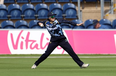 180725 - Glamorgan Women v Kent Spitfires - Vitality Blast Women League 2 - Bea Ellis of Glamorgan 
