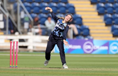 180725 - Glamorgan Women v Kent Spitfires - Vitality Blast Women League 2 - Poppy Walker of Glamorgan bowling