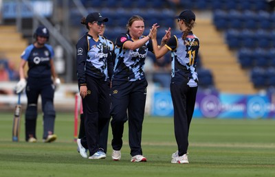 180725 - Glamorgan Women v Kent Spitfires - Vitality Blast Women League 2 - Poppy Walker of Glamorgan celebrates taking the wicket of Ella Darlington