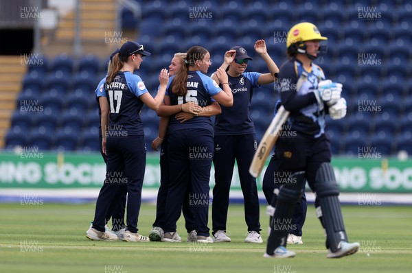 180725 - Glamorgan Women v Kent Spitfires - Vitality Blast Women League 2 - Sydney Gorham of Kent Spitfires celebrates taking the wicket of Bethan Ellis