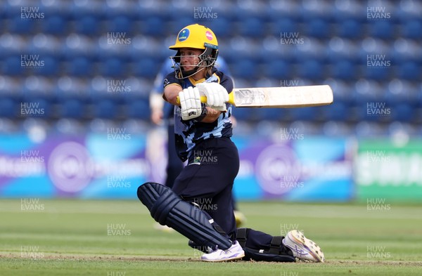 180725 - Glamorgan Women v Kent Spitfires - Vitality Blast Women League 2 - Bethan Gammon of Glamorgan batting