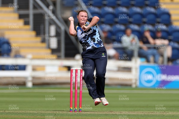180725 - Glamorgan Women v Kent Spitfires - Vitality Blast Women League 2 - Poppy Tulloch of Glamorgan bowling