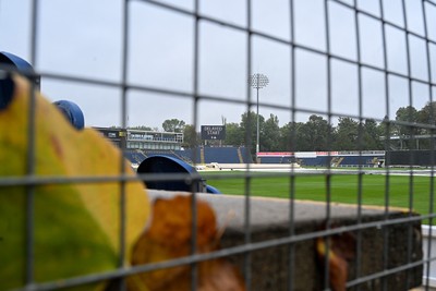 130926 - Glamorgan Women v Kent Women - Metro Bank Women's One-Day Cup semi-final - The start of play is delayed after rain at Sophia Gardens 