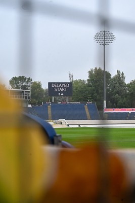 130926 - Glamorgan Women v Kent Women - Metro Bank Women's One-Day Cup semi-final - The start of play is delayed after rain at Sophia Gardens 