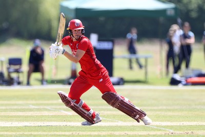 170525 - Glamorgan Women v Lancashire Thunder - T20 Women�s County Cup - Eve Jones of Lancashire batting