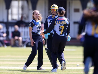 170525 - Glamorgan Women v Lancashire Thunder - T20 Women�s County Cup - Nicole Reid of Glamorgan celebrates with team mates after Ailsa Lister is stumped