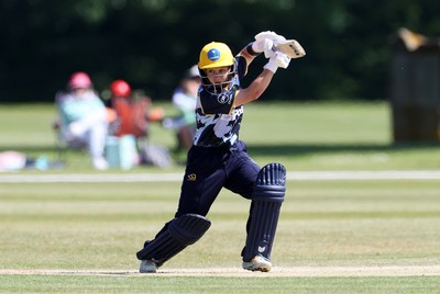 170525 - Glamorgan Women v Lancashire Thunder - T20 Women�s County Cup - Bethan Gammon of Glamorgan batting