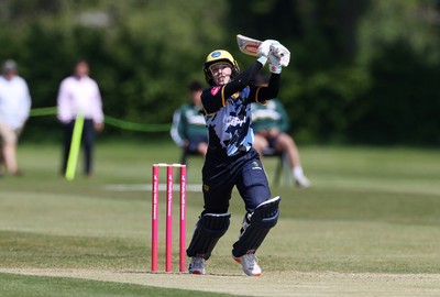 170525 - Glamorgan Women v Lancashire Thunder - T20 Women�s County Cup - Emily Burke of Glamorgan batting