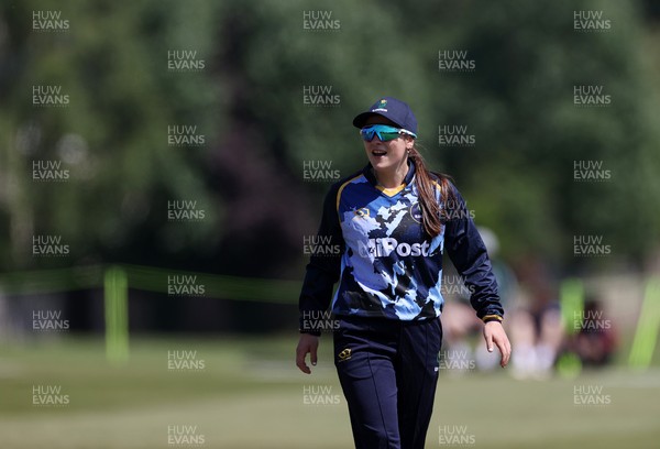 170525 - Glamorgan Women v Lancashire Thunder - T20 Women�s County Cup - Bea Ellis of Glamorgan 