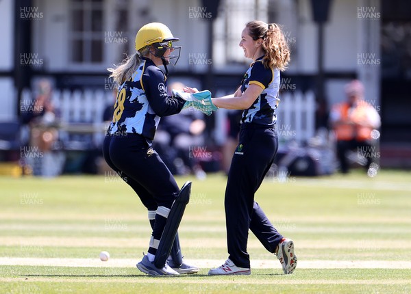 170525 - Glamorgan Women v Lancashire Thunder - T20 Women�s County Cup - Nicole Reid of Glamorgan celebrates with team mates after Ailsa Lister is stumped