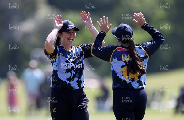 170525 - Glamorgan Women v Lancashire Thunder - T20 Women�s County Cup - Sara Phillips and Bea Ellis of Glamorgan 