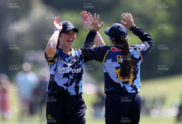 170525 - Glamorgan Women v Lancashire Thunder - T20 Women�s County Cup - Sara Phillips and Bea Ellis of Glamorgan 