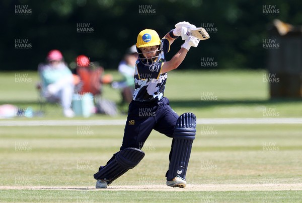 170525 - Glamorgan Women v Lancashire Thunder - T20 Women�s County Cup - Bethan Gammon of Glamorgan batting