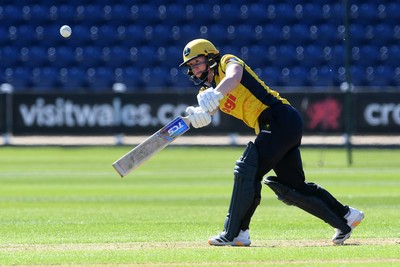 190426 - Glamorgan Women v Leicestershire Foxes Women - Metro Bank One Day Cup Women League 2 - Flo Sharman of Glamorgan Women batting