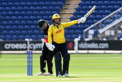 190426 - Glamorgan Women v Leicestershire Foxes Women - Metro Bank One Day Cup Women League 2 - Lauren Parfitt of Glamorgan Women hits 50