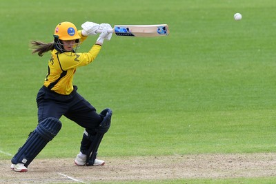 190426 - Glamorgan Women v Leicestershire Foxes Women - Metro Bank One Day Cup Women League 2 - Sara Phillips of Glamorgan Women batting
