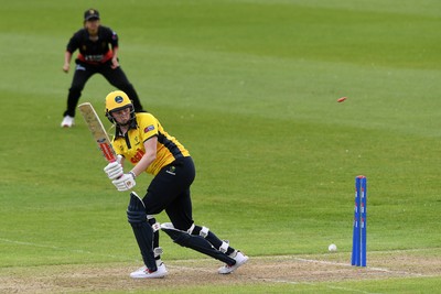 190426 - Glamorgan Women v Leicestershire Foxes Women - Metro Bank One Day Cup Women League 2 - Charlotte Lambert of Glamorgan Women batting