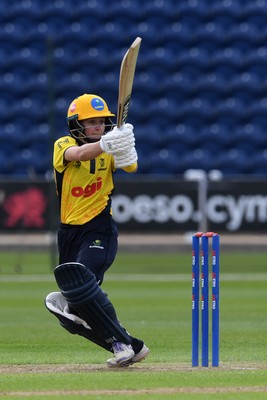 190426 - Glamorgan Women v Leicestershire Foxes Women - Metro Bank One Day Cup Women League 2 - Bethan Gammon of Glamorgan Women batting
