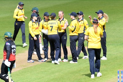 0190426 - Glamorgan Women v Leicestershire Foxes Women - Metro Bank One Day Cup Women League 2 - Anna-Mae Shearn of Glamorgan Women celebrates with team mates after bowling the ball to dismiss Prisha Thanawala of Leicestershire Women
