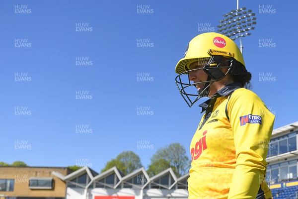 190426 - Glamorgan Women v Leicestershire Foxes Women - Metro Bank One Day Cup Women League 2 - Lauren Parfitt of Glamorgan Women enters the field of play