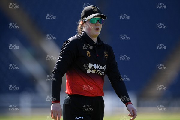 190426 - Glamorgan Women v Leicestershire Foxes Women - Metro Bank One Day Cup Women League 2 - Ellen Watson of Leicestershire Women