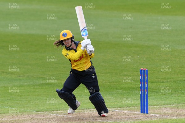 190426 - Glamorgan Women v Leicestershire Foxes Women - Metro Bank One Day Cup Women League 2 - Sara Phillips of Glamorgan Women batting