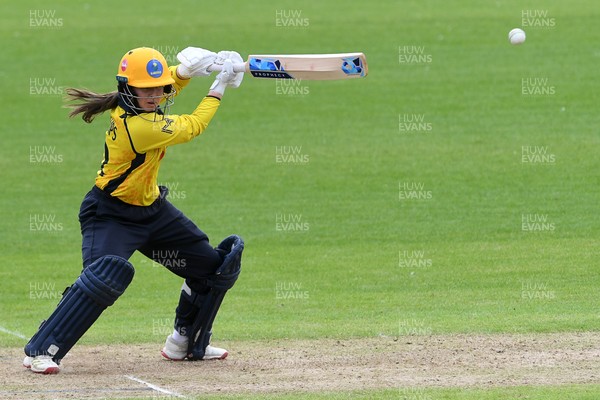 190426 - Glamorgan Women v Leicestershire Foxes Women - Metro Bank One Day Cup Women League 2 - Sara Phillips of Glamorgan Women batting