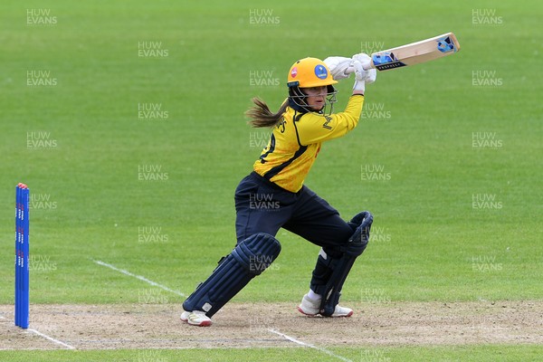 190426 - Glamorgan Women v Leicestershire Foxes Women - Metro Bank One Day Cup Women League 2 - Sara Phillips of Glamorgan Women batting