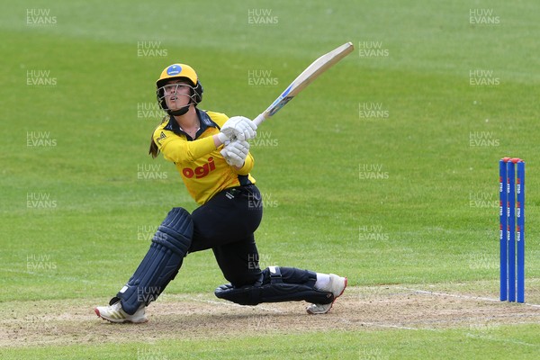190426 - Glamorgan Women v Leicestershire Foxes Women - Metro Bank One Day Cup Women League 2 - Sara Phillips of Glamorgan Women batting