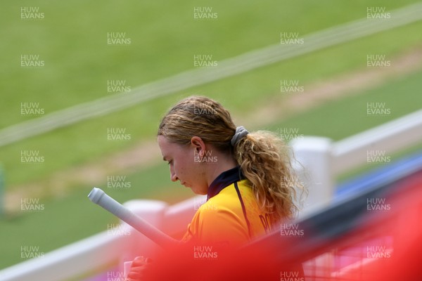 190426 - Glamorgan Women v Leicestershire Foxes Women - Metro Bank One Day Cup Women League 2 - Gemma Porter of Glamorgan Women