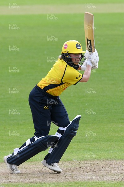 190426 - Glamorgan Women v Leicestershire Foxes Women - Metro Bank One Day Cup Women League 2 - Megan Sturge of Glamorgan Women batting