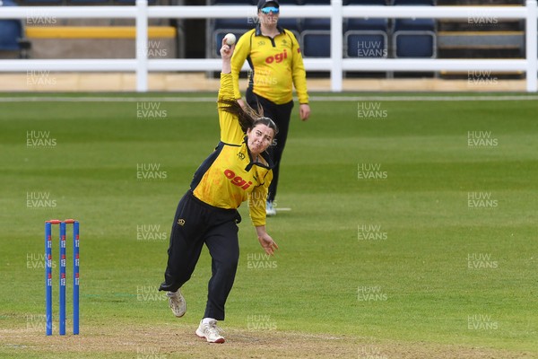 190426 - Glamorgan Women v Leicestershire Foxes Women - Metro Bank One Day Cup Women League 2 - Sara Phillips of Glamorgan Women bowling