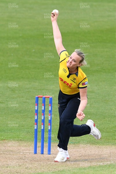 190426 - Glamorgan Women v Leicestershire Foxes Women - Metro Bank One Day Cup Women League 2 - Anna-Mae Shearn of Glamorgan Women bowling
