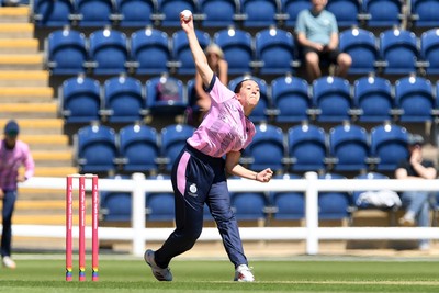 030726 - Glamorgan Women v Middlesex Women - Vitality Blast Women League 2 - Lauren Turner of Middlesex Women bowling