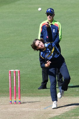 030726 - Glamorgan Women v Middlesex Women - Vitality Blast Women League 2 - Katy Cobb of Glamorgan Women bowling